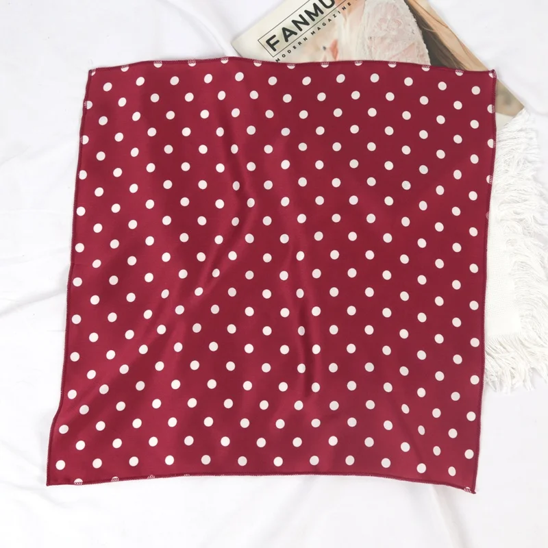 Novo Lenço Quadrado Feminino d - Ascot Neck Scarf avaliação e preço