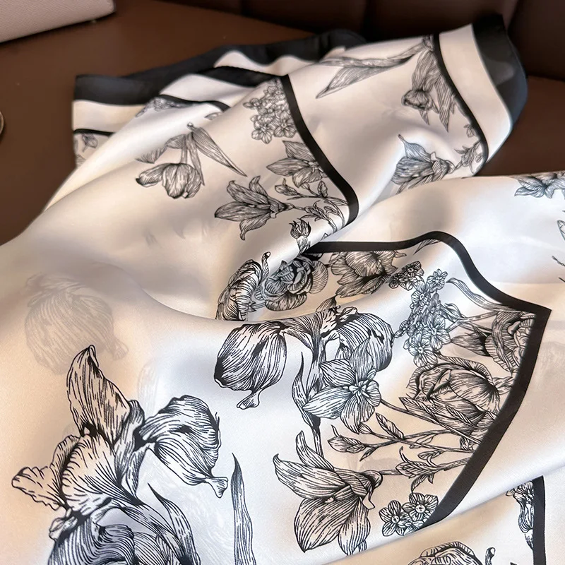 Lenço quadrado de seda com est - Face Scarf Mask avaliação e preço
