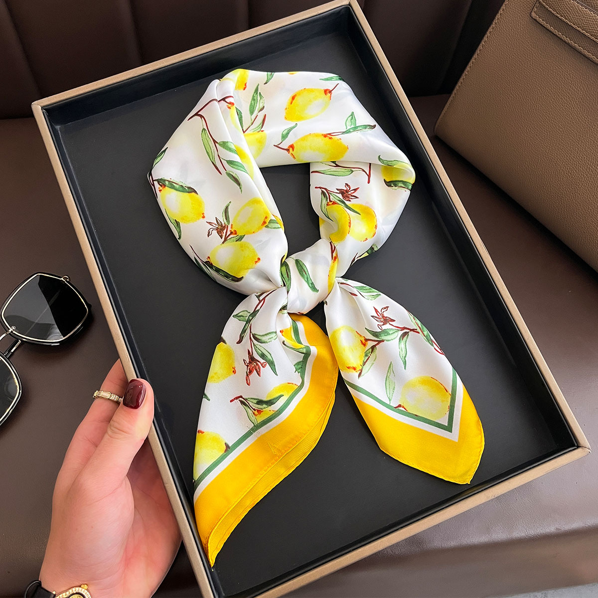 2025 novo lenço de seda quadra - Ascot Neck Scarf avaliação e preço