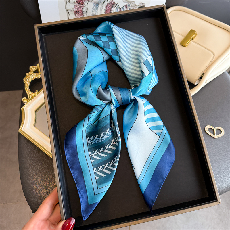 2026 nova geometria impressão  - Silk Neck Scarf avaliação e preço